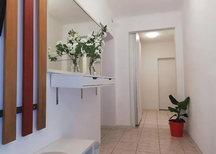 Annenstrasse Apartment'6beds'freeparking Διαμέρισμα *