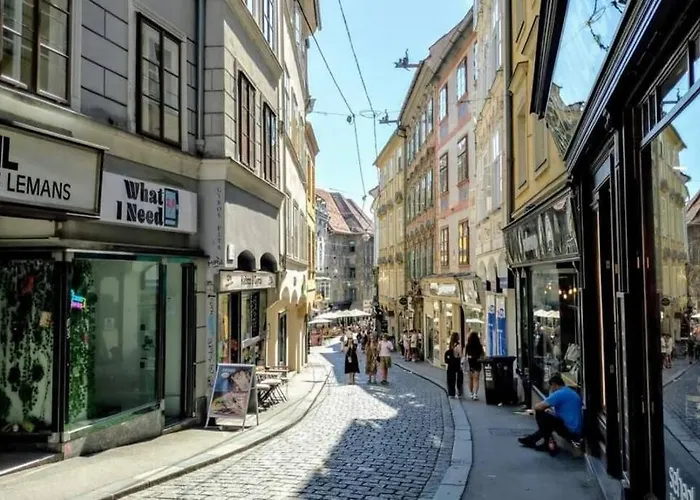 Annenstrasse Apartment'6beds'freeparking Appartamento *